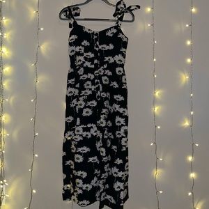 URBAN OUTFITTERS- Positano Tie-Shoulder Midi Dress